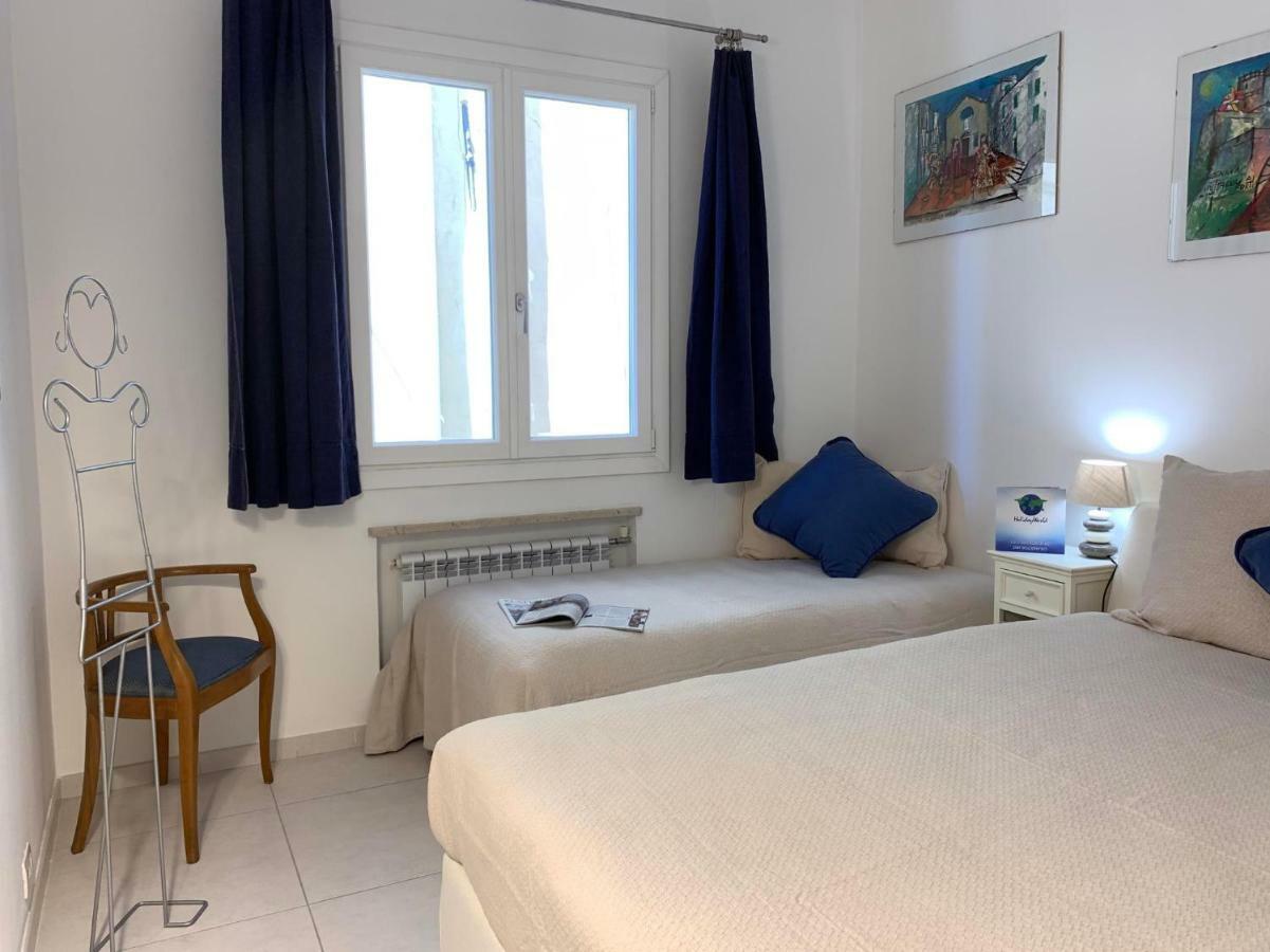 House Sarzano By Holiday World Genoa Exterior photo